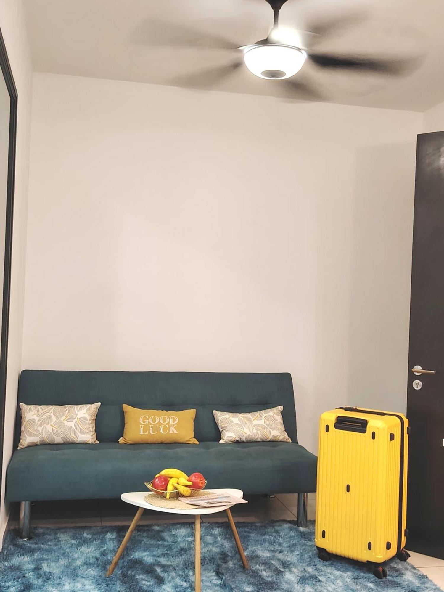 Almas Suites Poolview Netflix 100Mbps Bystay Nusajaya  Exterior photo